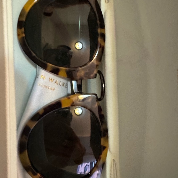 Tortoise Shell Sunglasses - Picture 2 of 5